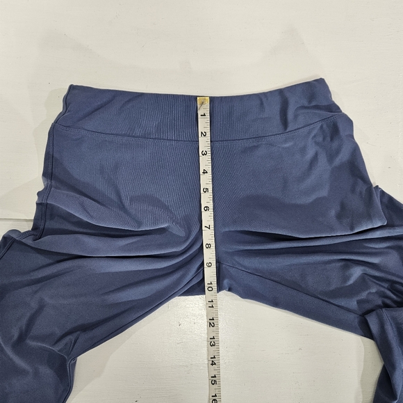 Nike blue capri legging women's size small - Picture 6 of 8